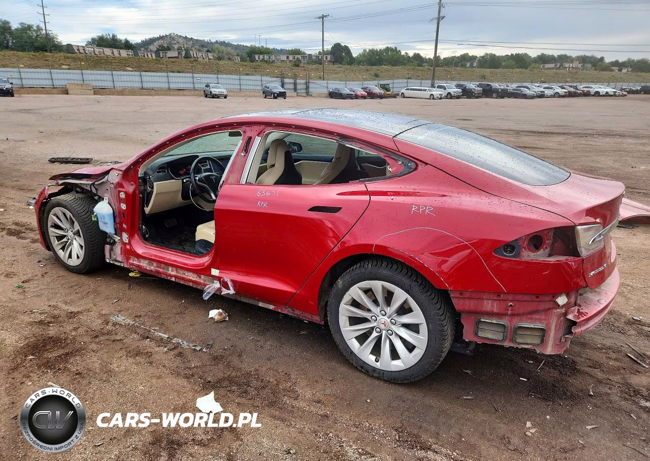 2017 Tesla Model S VIN:5YJSA1E28HF186549 - 2