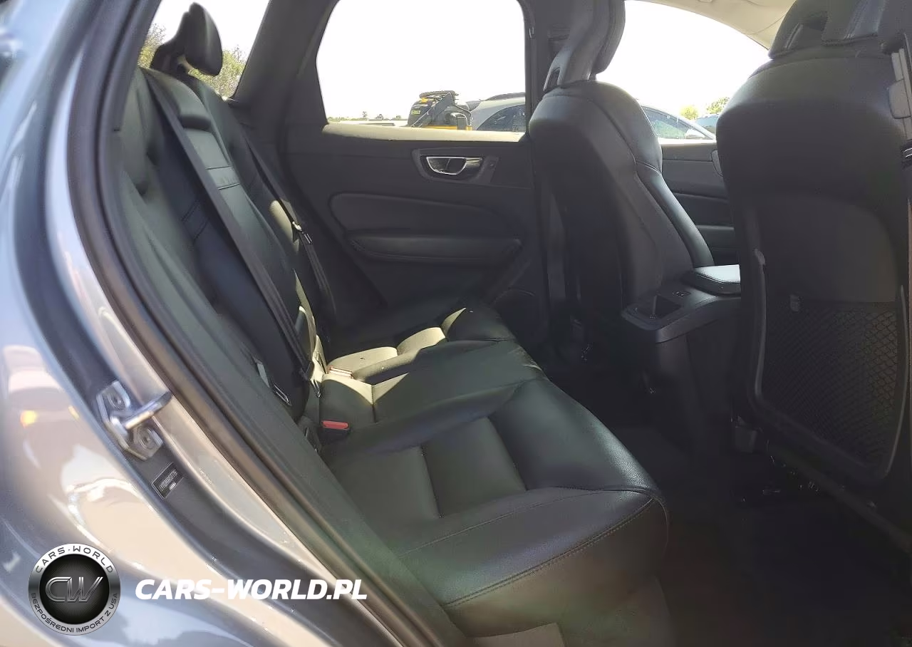 2019 Volvo Xc60 T5 VIN:LYV102RK6KB377796 - 11