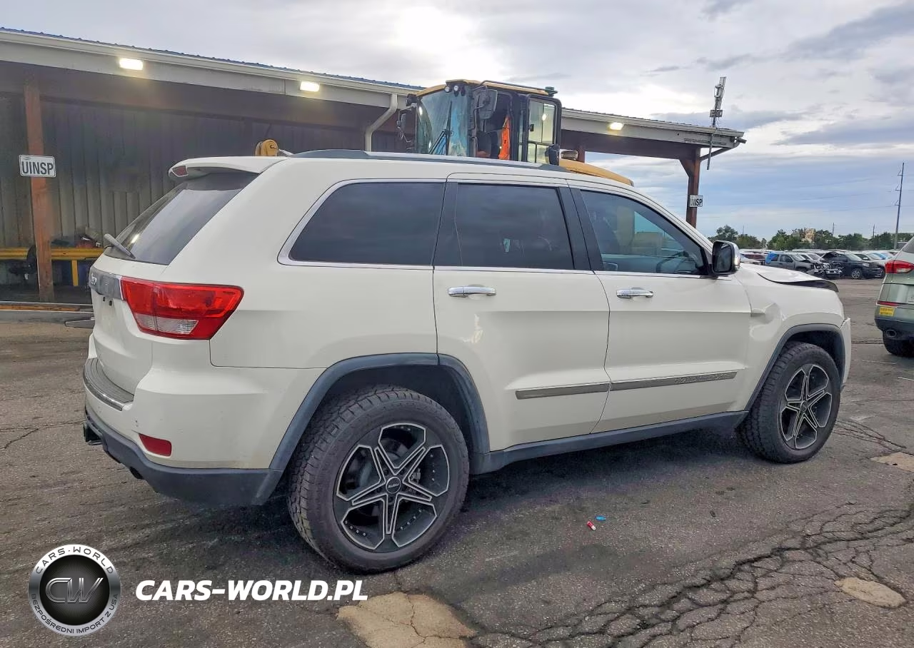 2012 Jeep Grand Cherokee Overland VIN:1C4RJFCT1CC347319 - 3