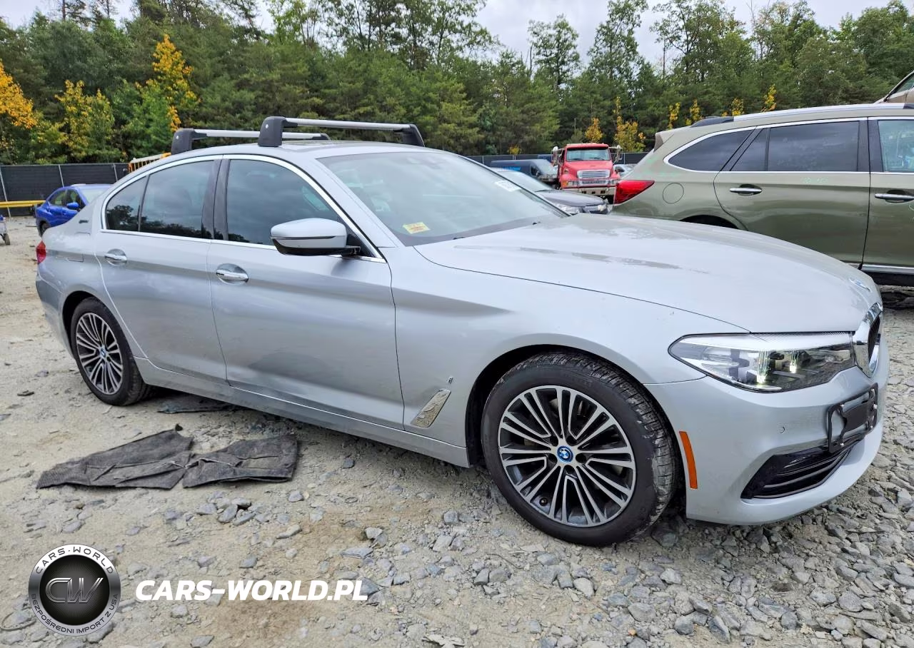 2018 BMW 530Xe VIN:WBAJB1C52JB084529 - 4