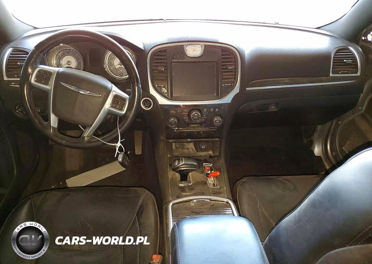 2013 Chrysler 300C VIN:2C3CCAEG8DH620231 - 8