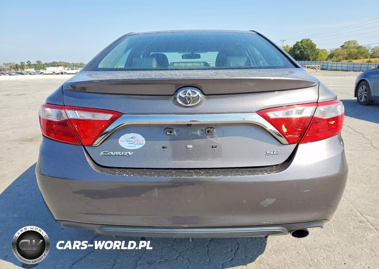 2017 Toyota Camry Se VIN:4T1BF1FK6HU314726 - 6