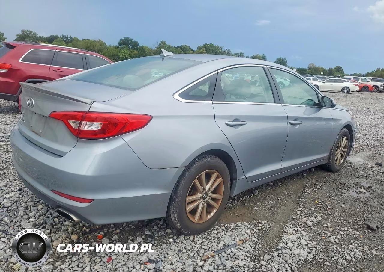 2015 Hyundai Sonata Se VIN:5NPE24AF3FH060859 - 3