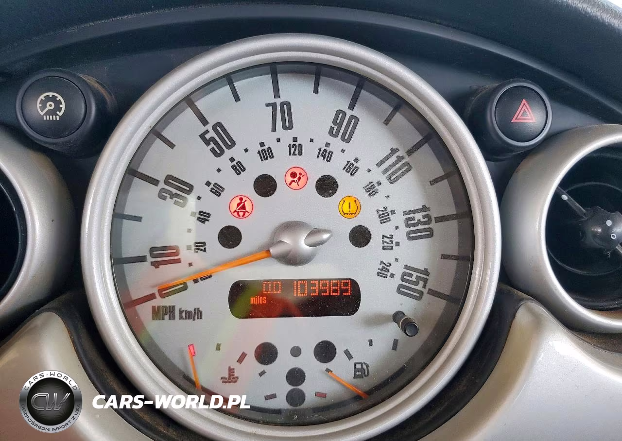 2003 Mini Cooper VIN:WMWRC33493TC39872 - 9