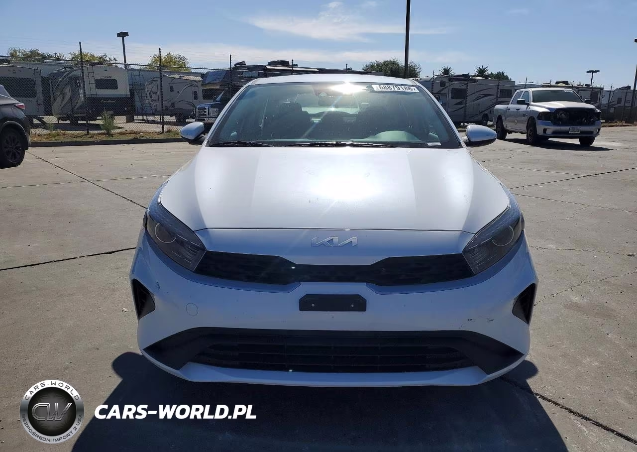 2023 Kia Forte Lxs VIN:3KPF24AD3PE617598 - 5