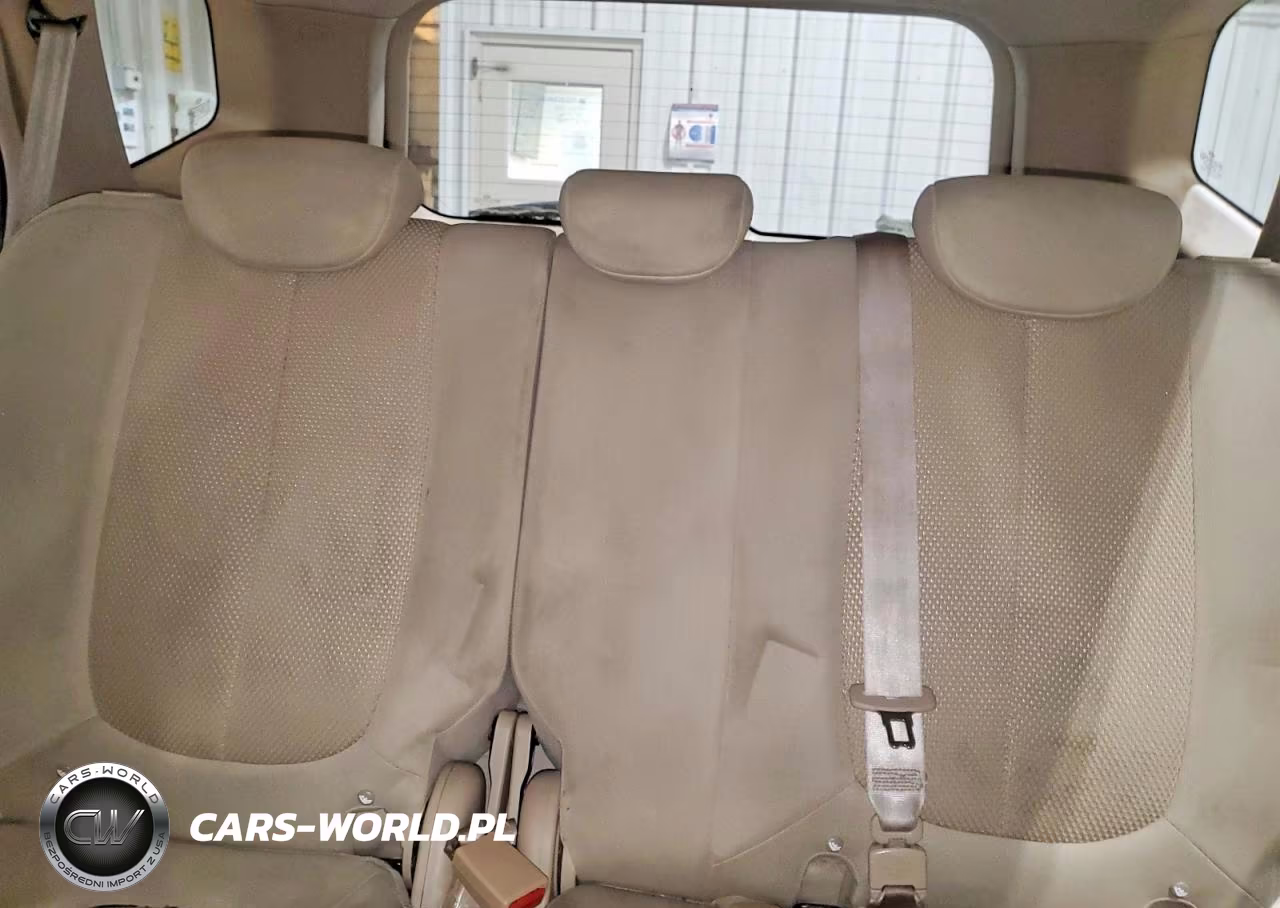 2007 Kia Rondo Lx VIN:KNAFG525077071113 - 10