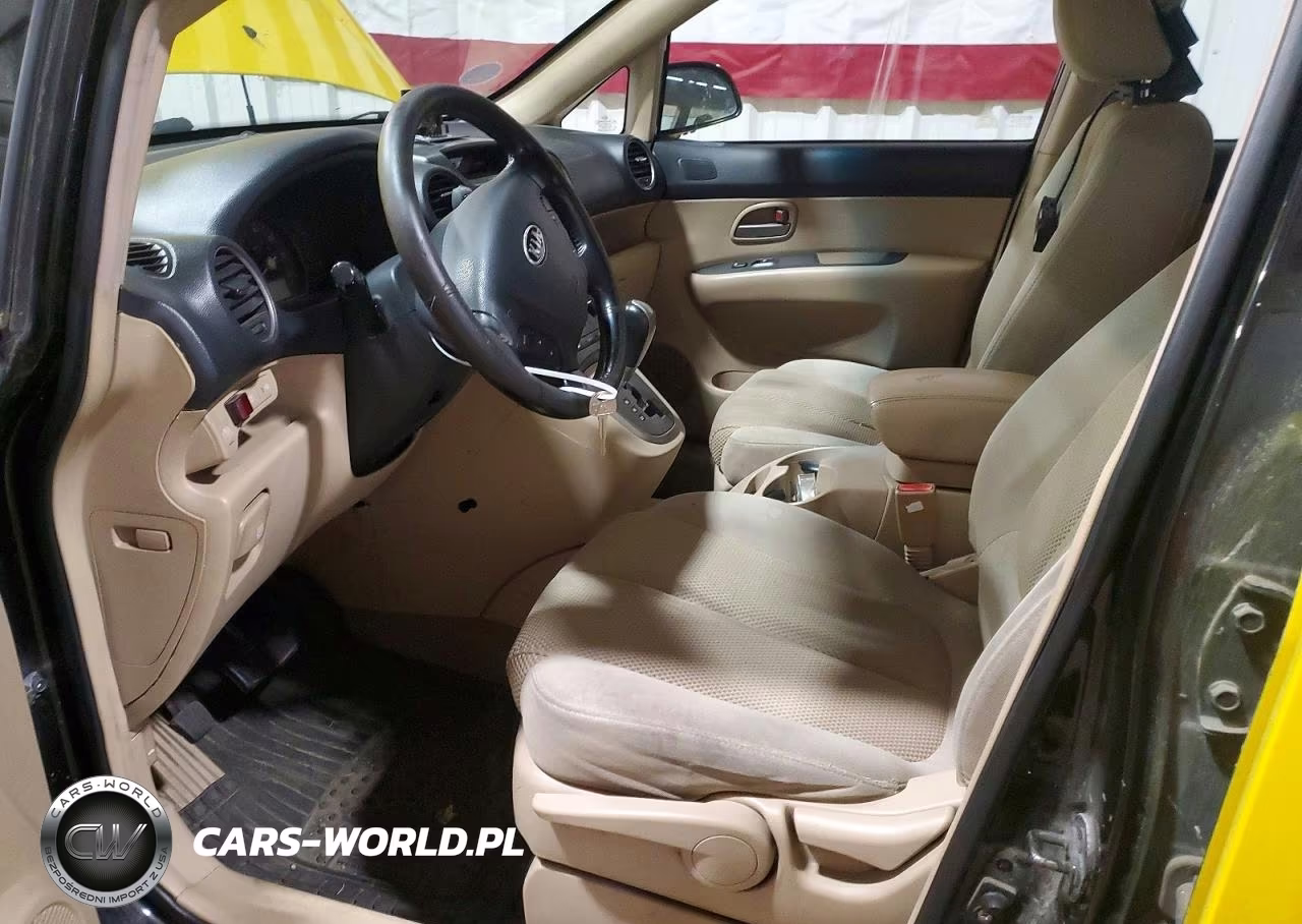 2007 Kia Rondo Lx VIN:KNAFG525077071113 - 7