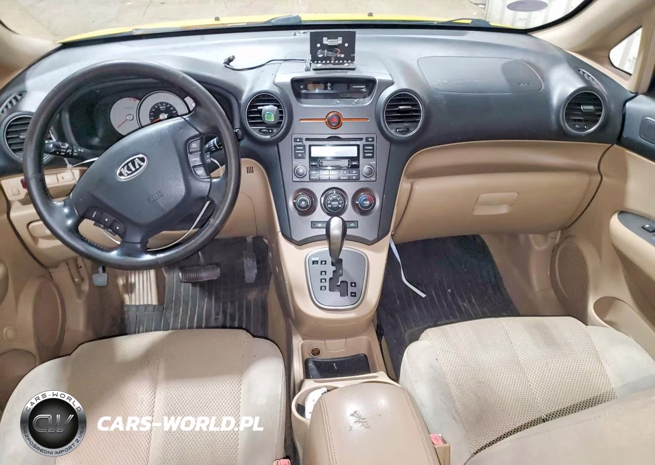 2007 Kia Rondo Lx VIN:KNAFG525077071113 - 8