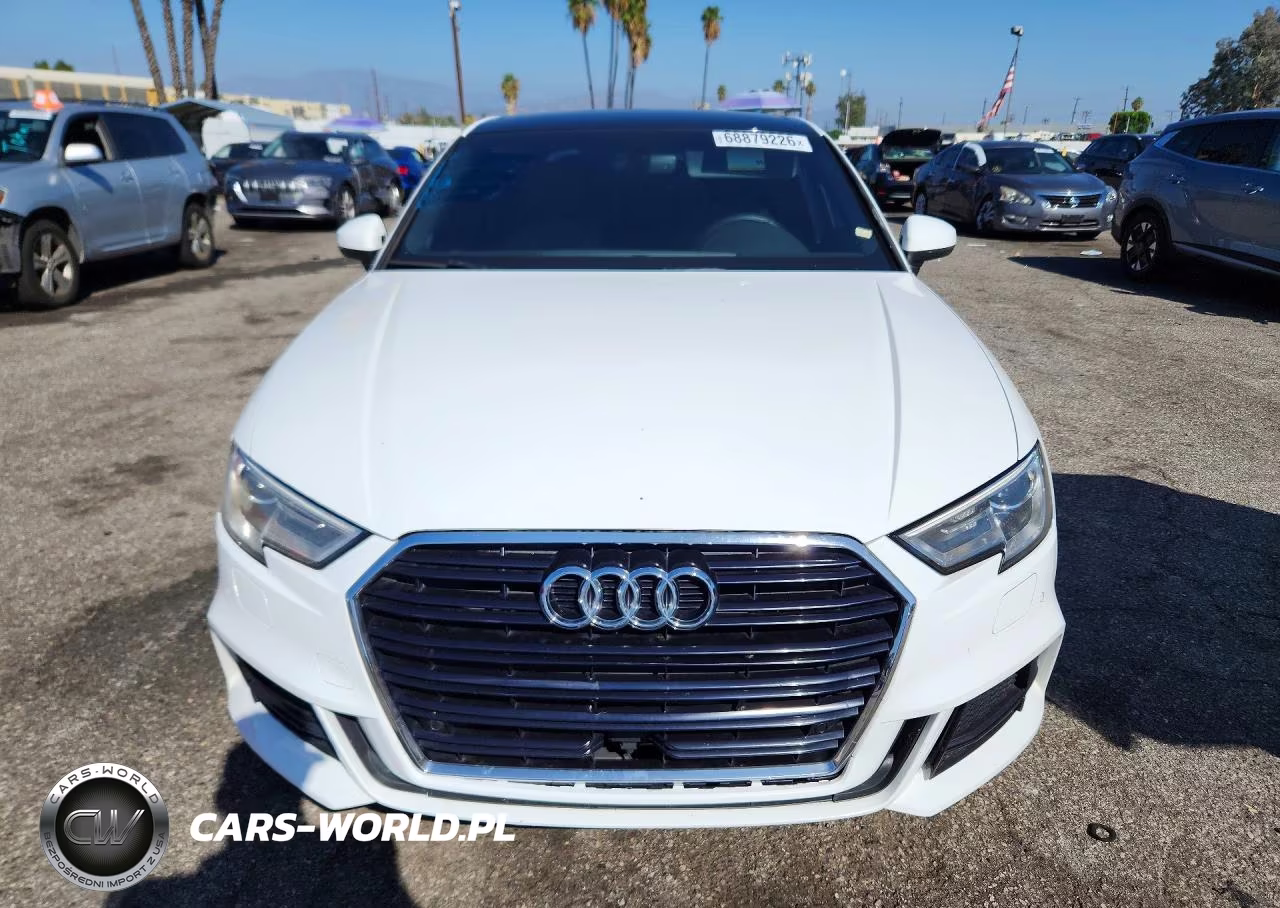 2017 Audi A3 Premium Plus VIN:WAUGUGFF8H1067777 - 5