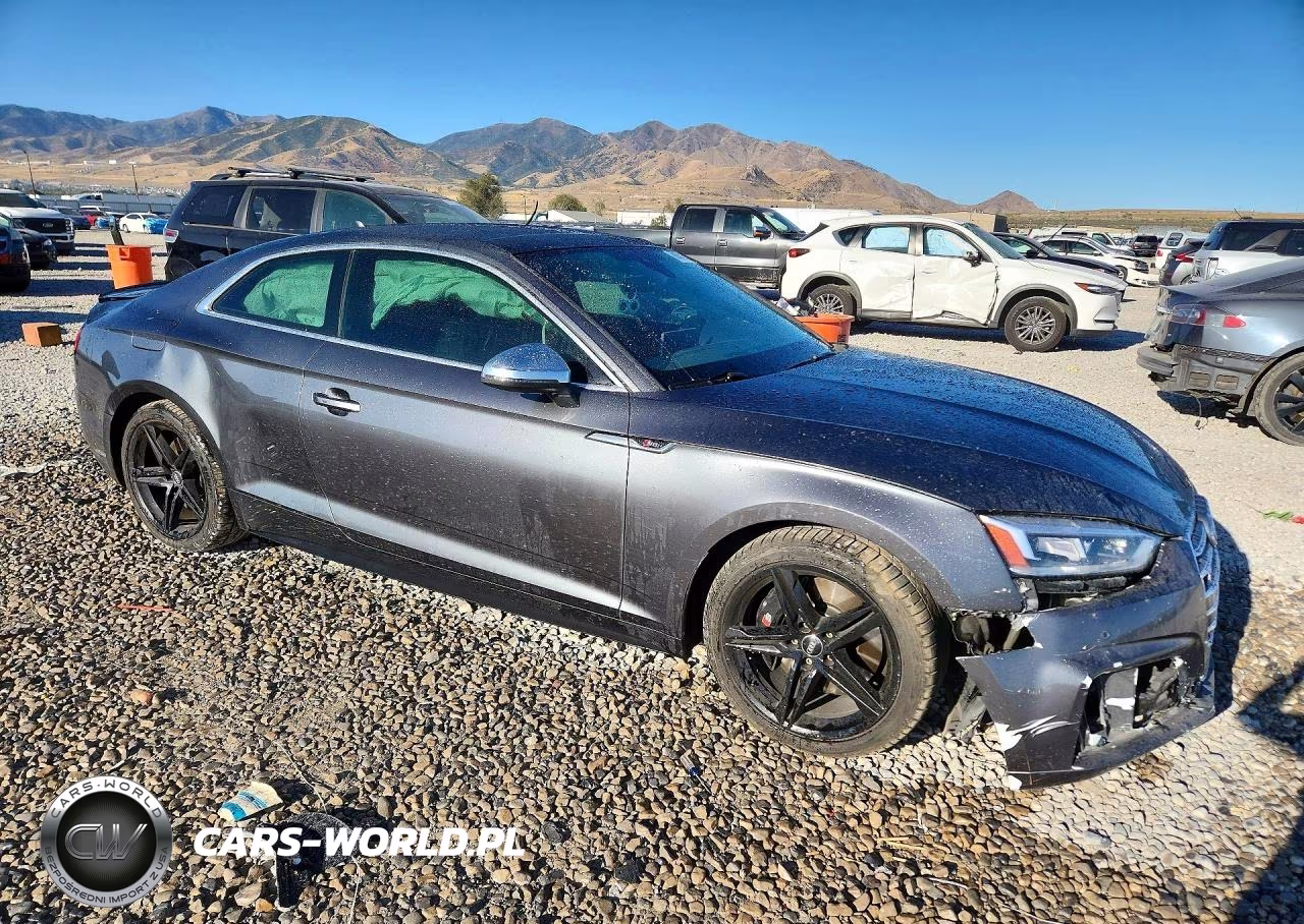 2018 Audi S5 Prestige VIN:WAUR4AF53JA105208 - 4