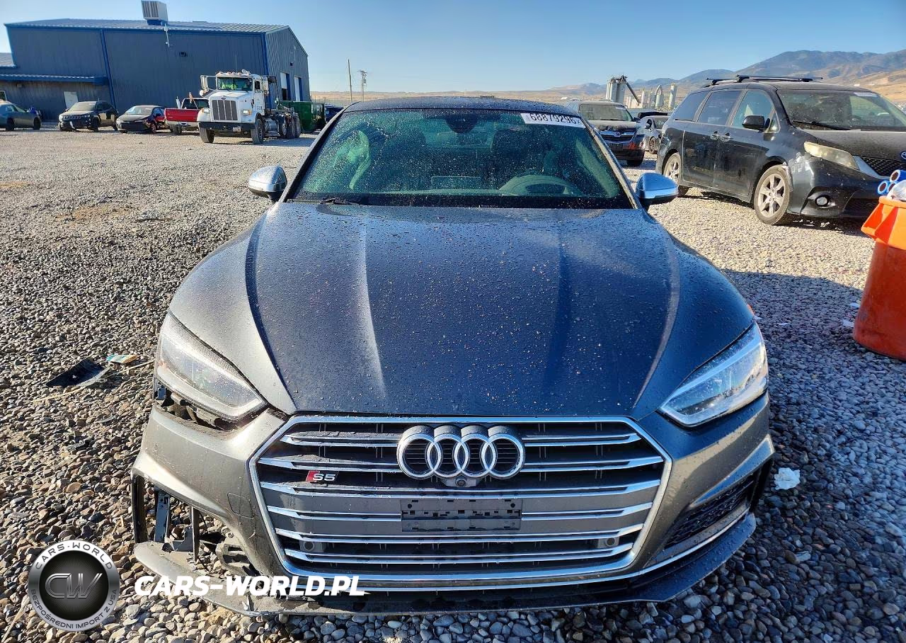 2018 Audi S5 Prestige VIN:WAUR4AF53JA105208 - 5