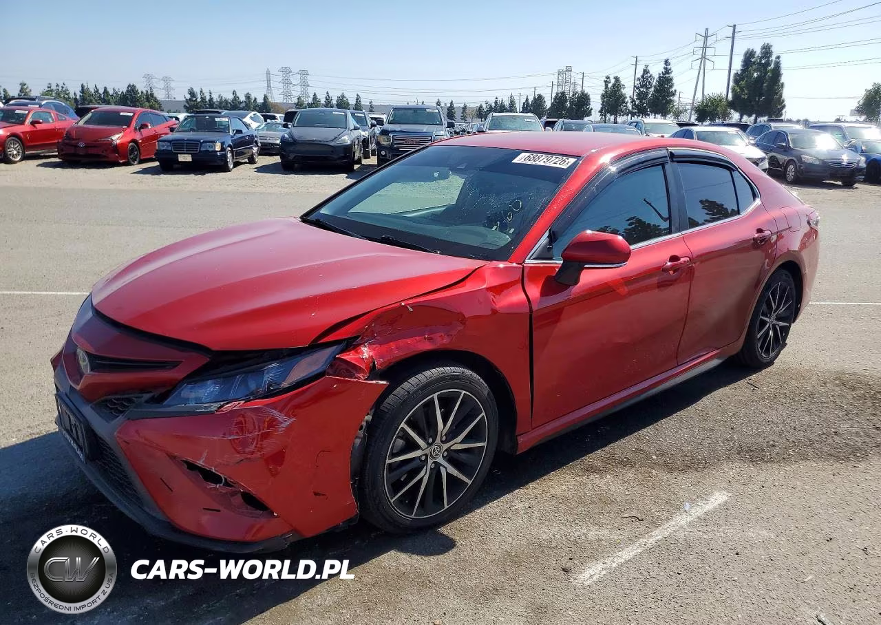 2022 Toyota Camry Hybrid Se