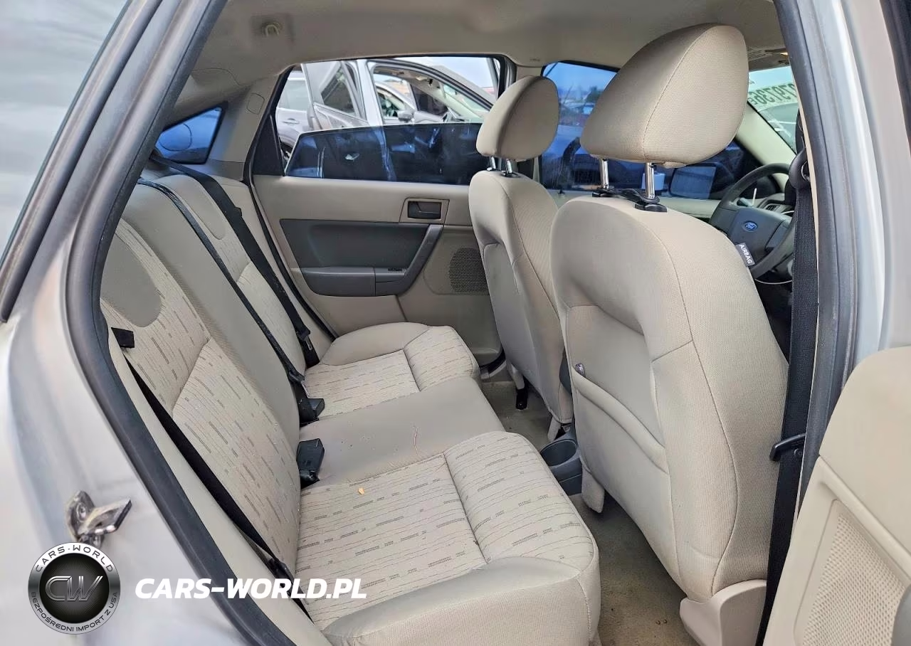 2008 Ford Focus Se VIN:1FAHP35N28W235664 - 10