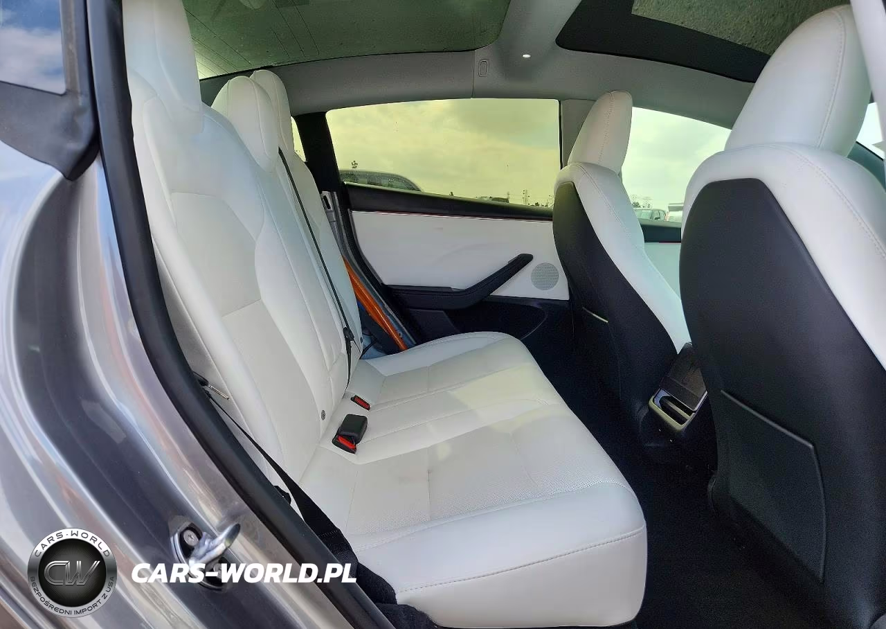 2025 Tesla Model 3 VIN:5YJ3E1EA2SF018445 - 10