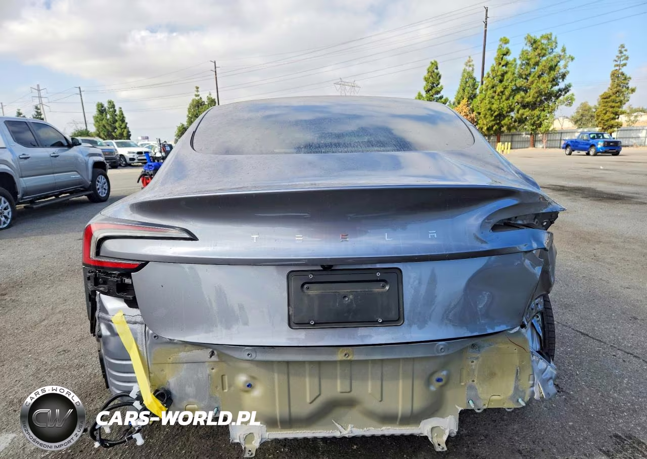 2025 Tesla Model 3 VIN:5YJ3E1EA2SF018445 - 6