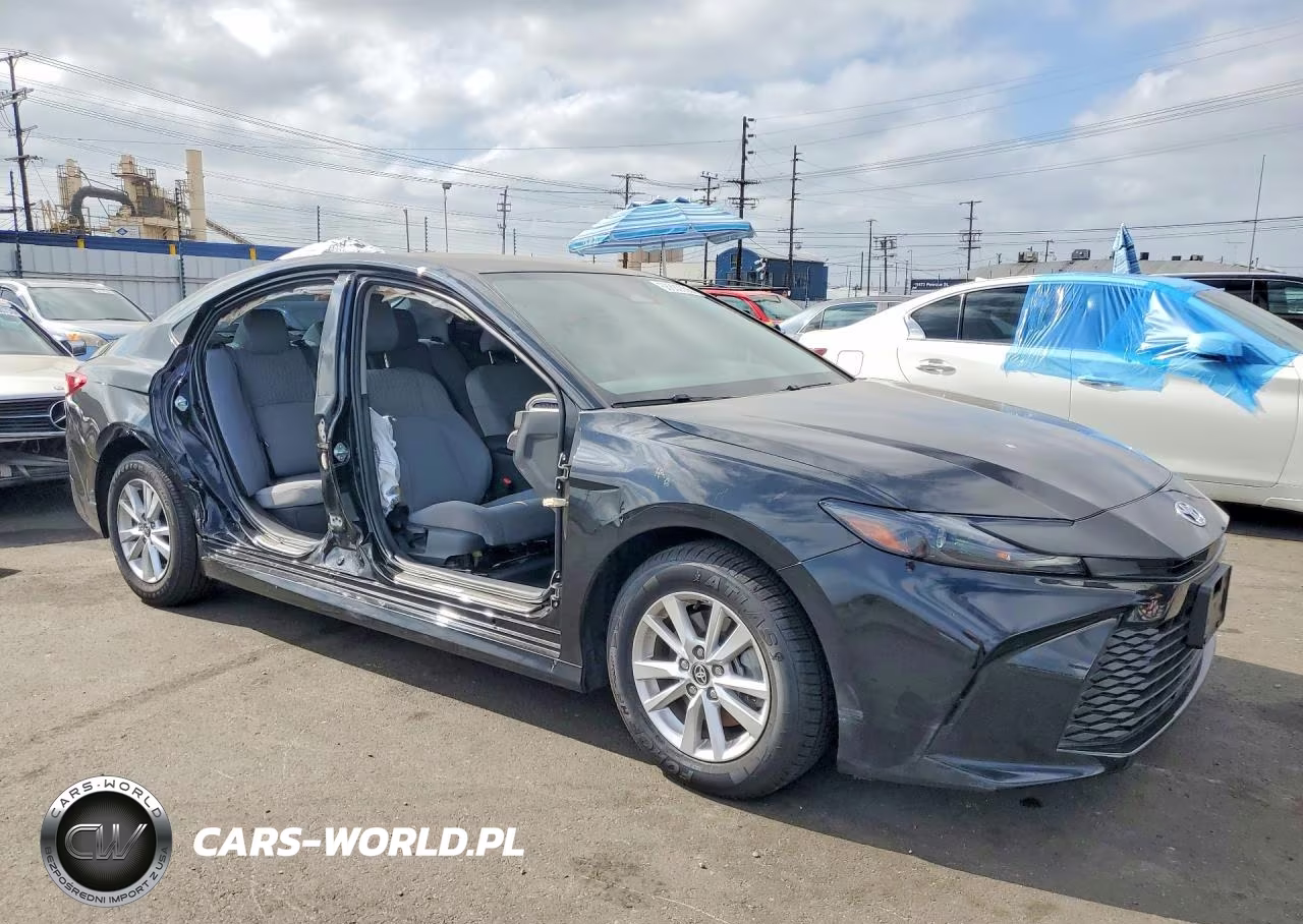 2026 Toyota Camry Le VIN:4T1DAACK8TU224031 - 4