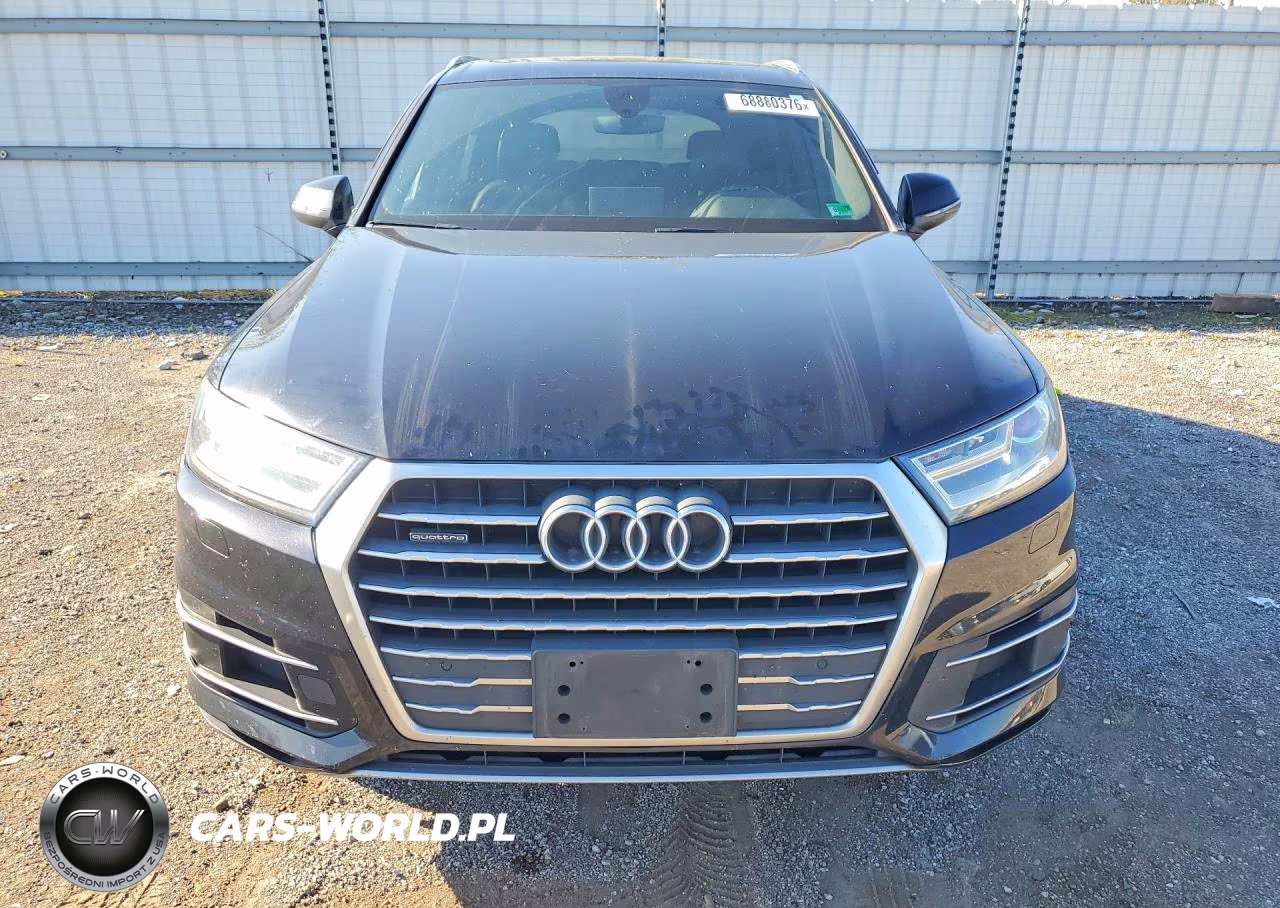 2017 Audi Q7 Premium VIN:WA1AHAF74HD043911 - 5