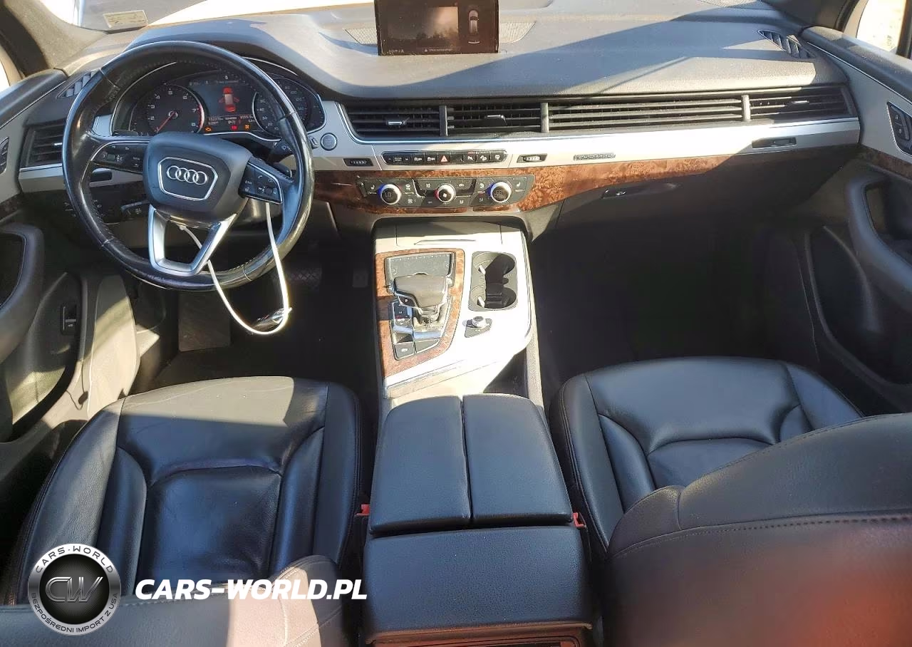 2017 Audi Q7 Premium VIN:WA1AHAF74HD043911 - 8