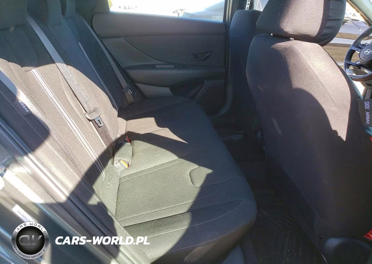 2025 Hyundai Elantra Sel Sport VIN:KMHLM4DG5SU984754 - 10