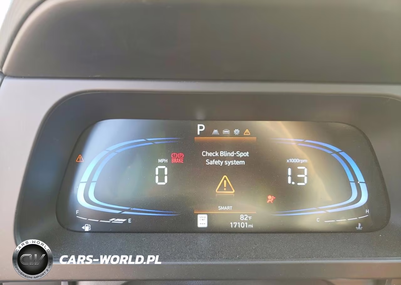 2025 Hyundai Elantra Sel Sport VIN:KMHLM4DG5SU984754 - 9