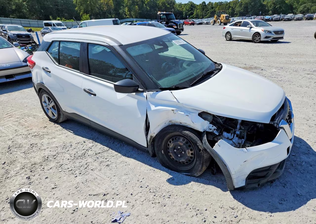 2020 Nissan Kicks S VIN:3N1CP5BV1LL565396 - 4
