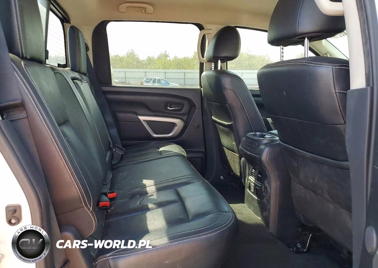 2019 Nissan Titan Xd Pro-4X VIN:1N6BA1F47KN520365 - 10