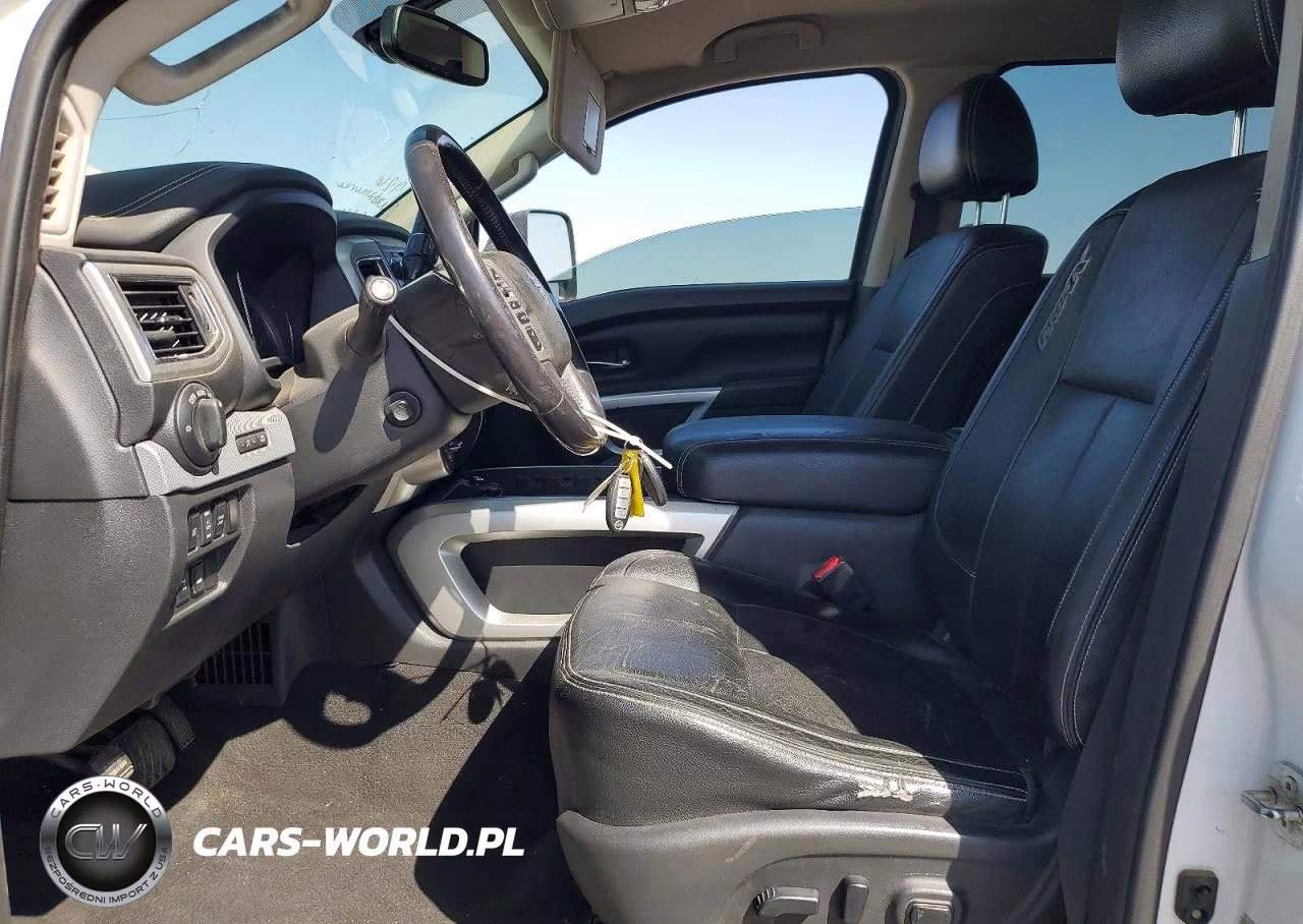 2019 Nissan Titan Xd Pro-4X VIN:1N6BA1F47KN520365 - 7