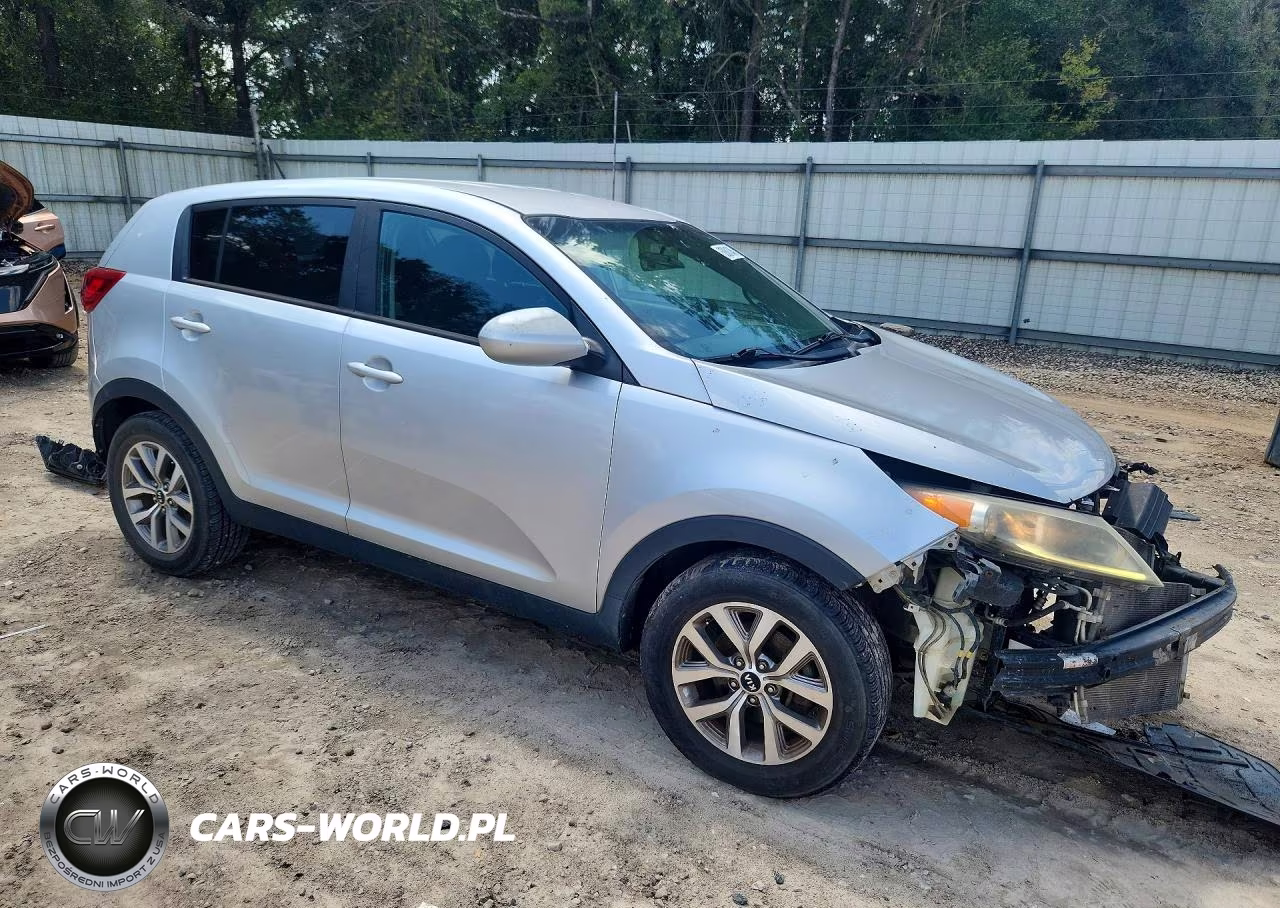 2015 Kia Sportage Lx VIN:KNDPB3AC3F7737809 - 4