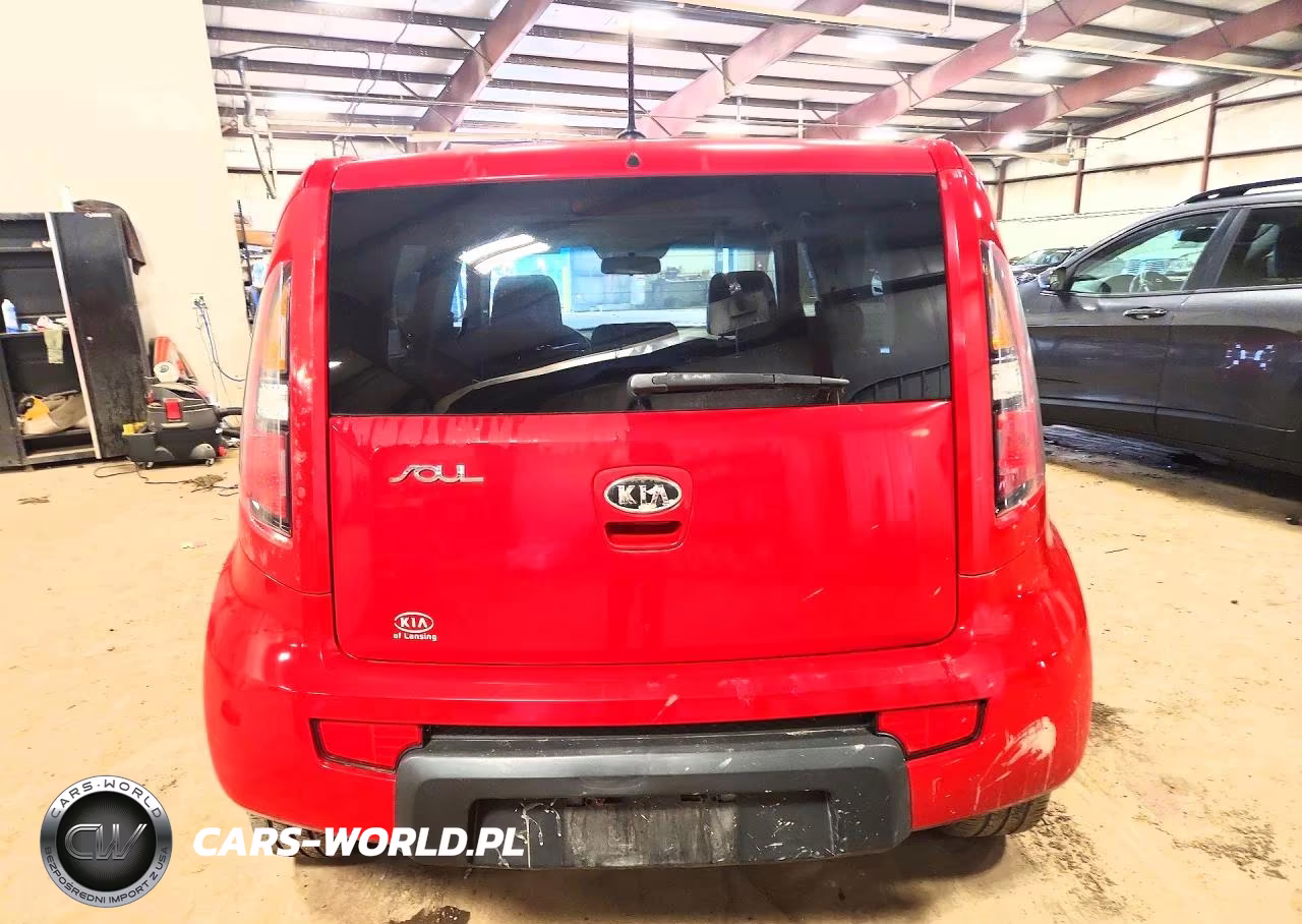 2010 Kia Soul + VIN:KNDJT2A26A7031303 - 6
