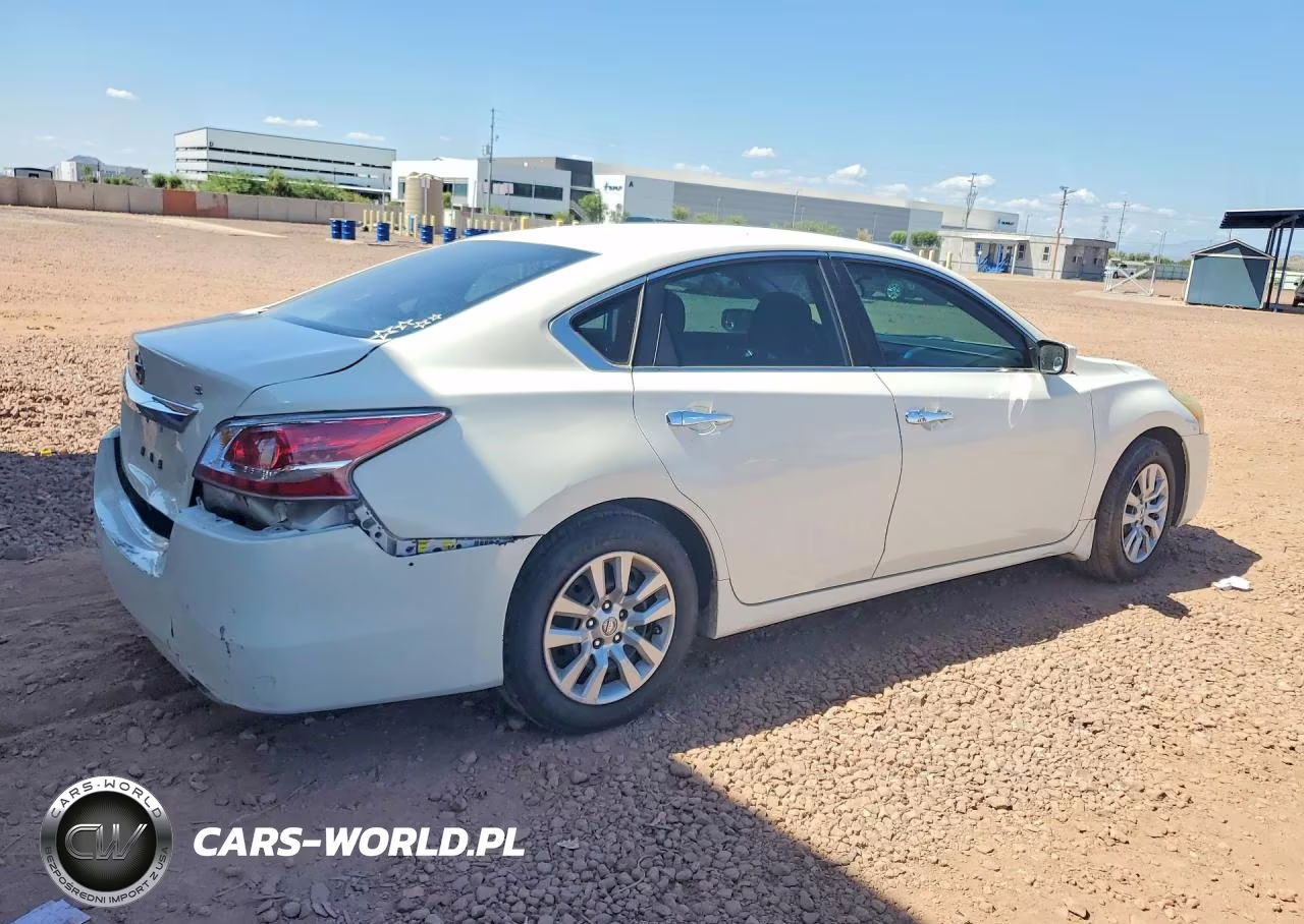 2015 Nissan Altima 2.5 S VIN:1N4AL3AP7FC286631 - 3