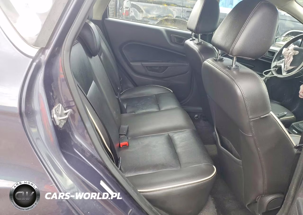 2013 Ford Fiesta Titanium VIN:3FADP4FJ5DM110975 - 10