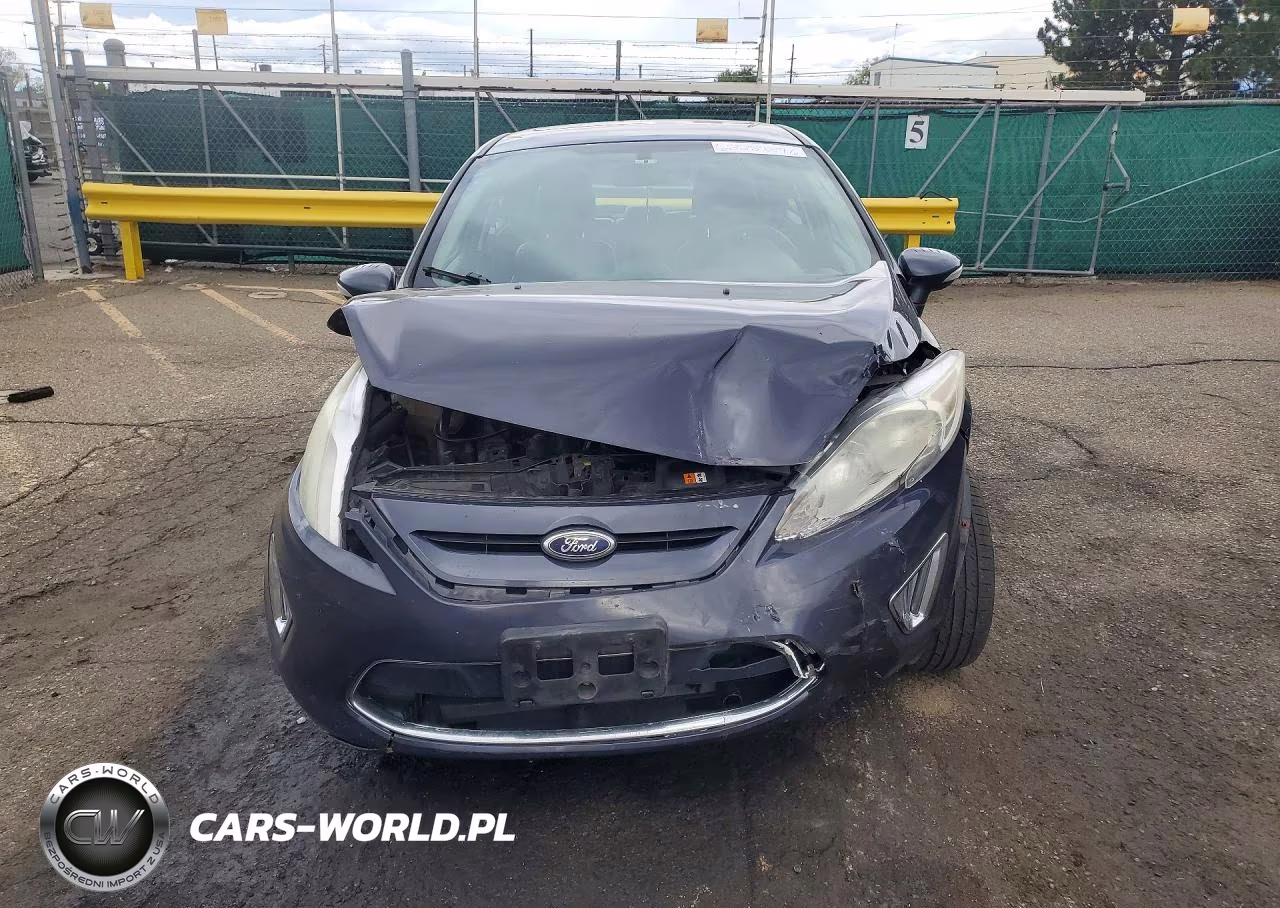 2013 Ford Fiesta Titanium VIN:3FADP4FJ5DM110975 - 5