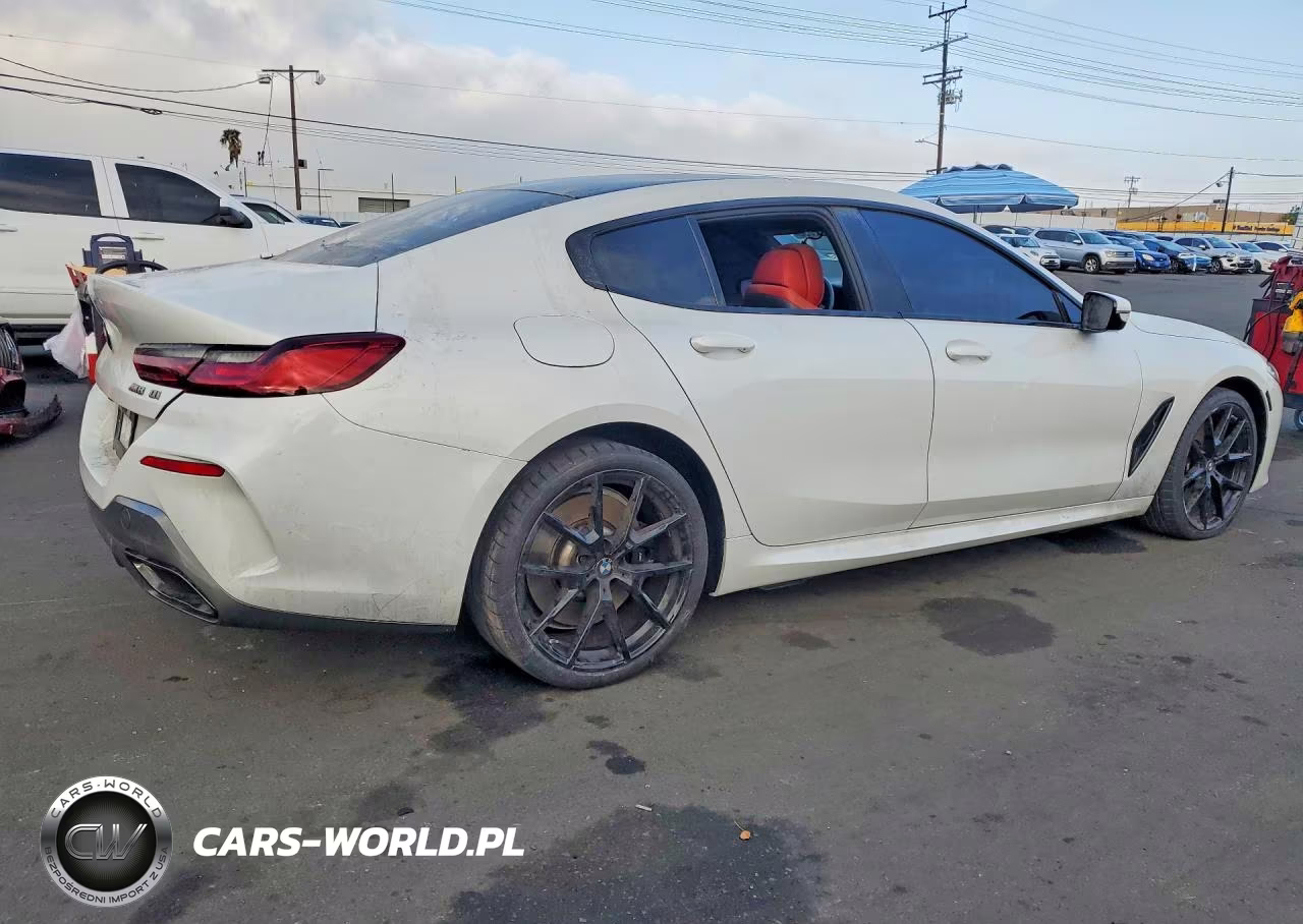 2023 BMW 840Xi VIN:WBAGV4C08PCN00805 - 3
