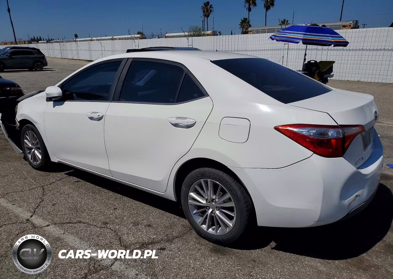 2015 Toyota Corolla 4D VIN:5YFBURHE9FP356625 - 2