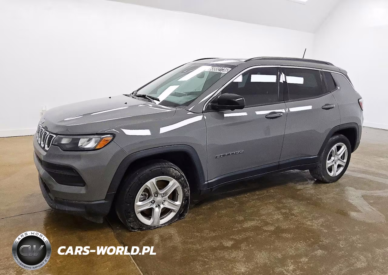 2023 Jeep Compass Latitude – zdjęcie 1 z 13
