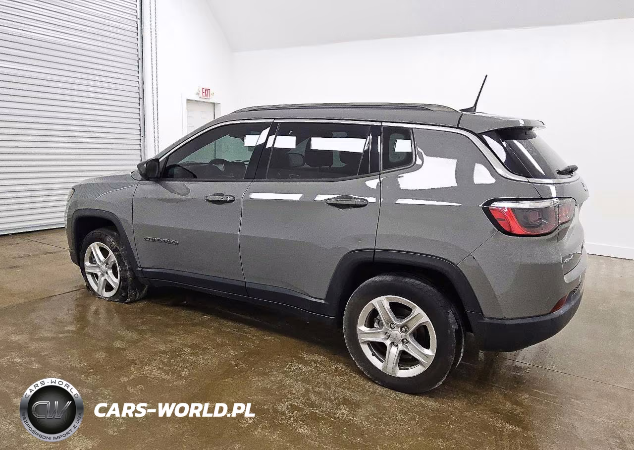 2023 Jeep Compass Latitude VIN:3C4NJDBN6PT558130 - 2