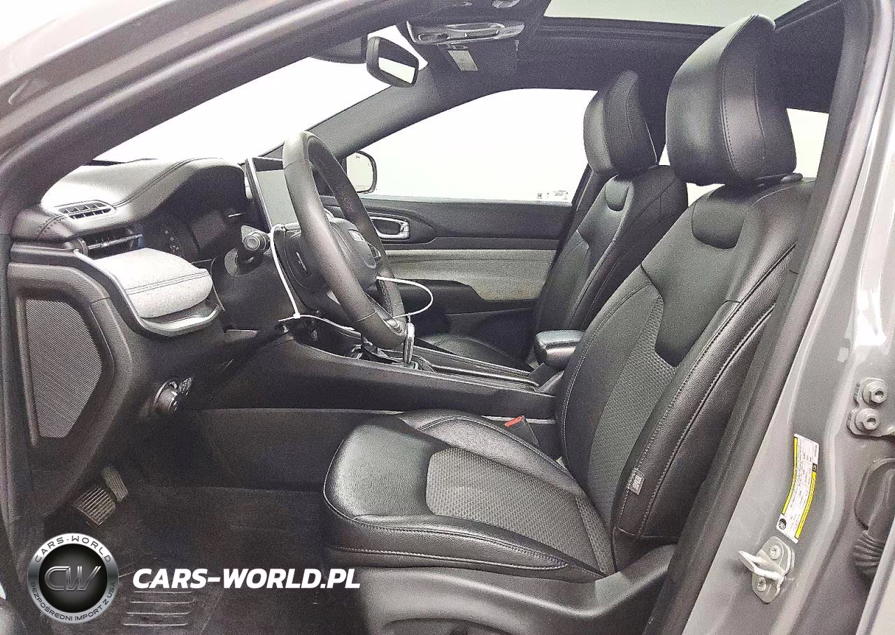 2023 Jeep Compass Latitude VIN:3C4NJDBN6PT558130 - 7
