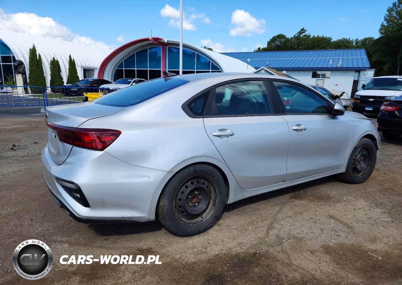 2020 Kia Forte Lxs VIN:3KPF24AD2LE162088 - 3