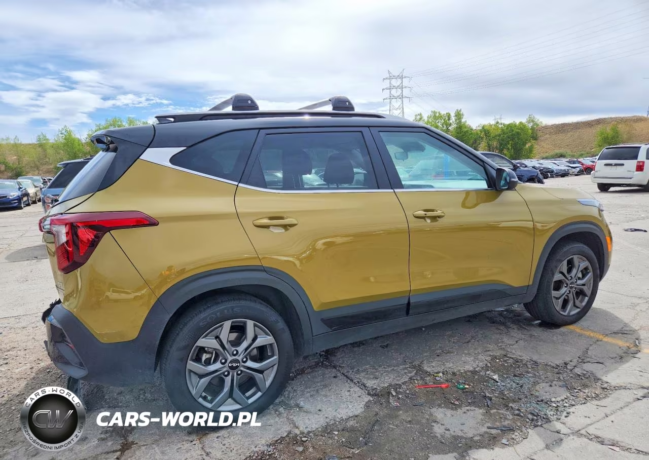 2024 Kia Seltos S VIN:KNDEUCAAXR7555660 - 3