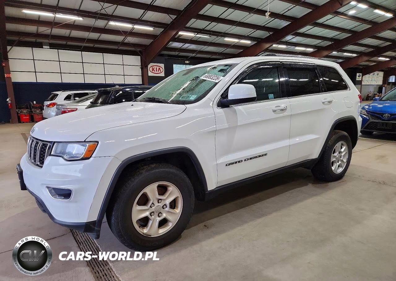 2017 Jeep Grand Cherokee Laredo VIN:1C4RJFAG0HC886060 - 1