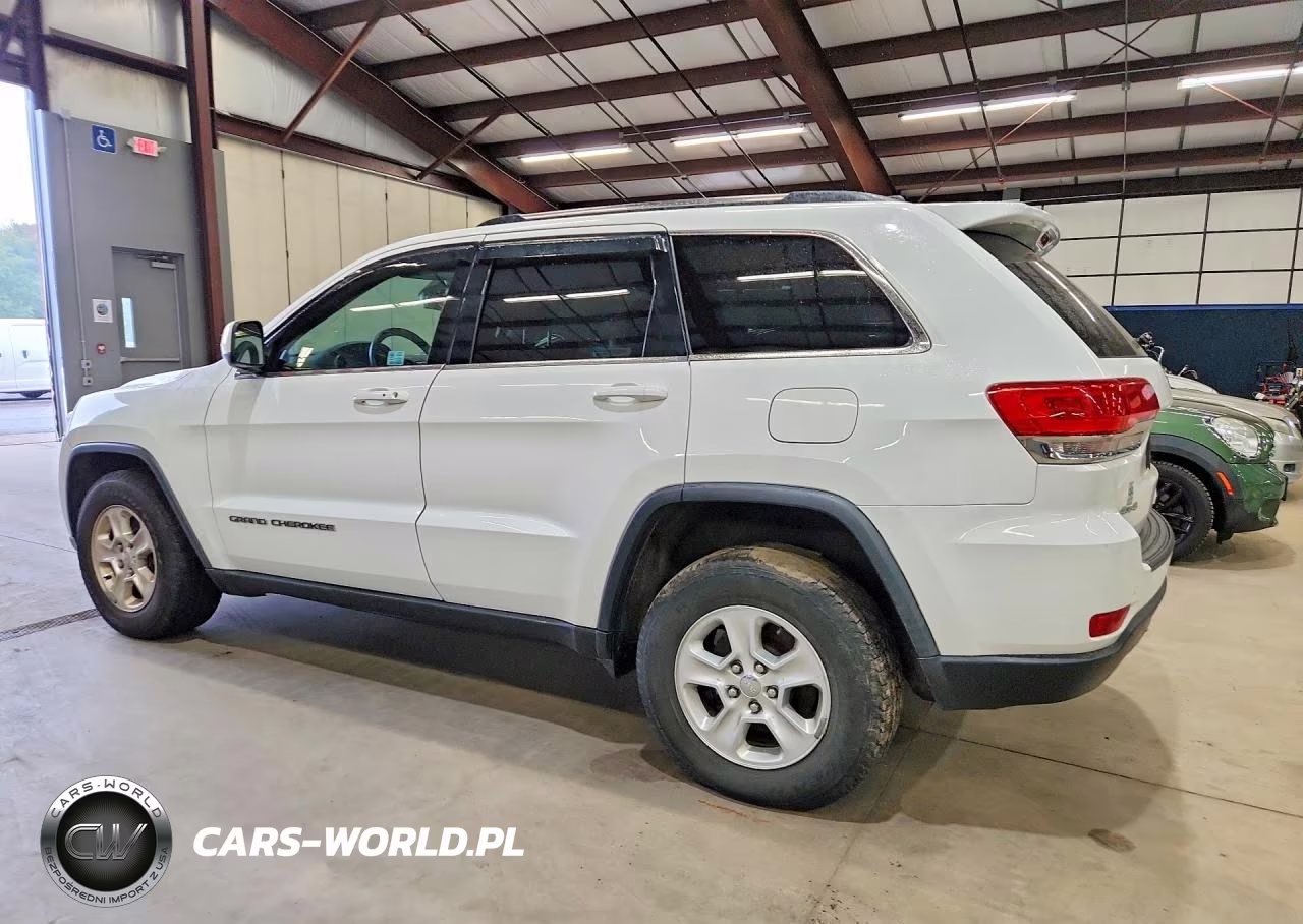 2017 Jeep Grand Cherokee Laredo VIN:1C4RJFAG0HC886060 - 2