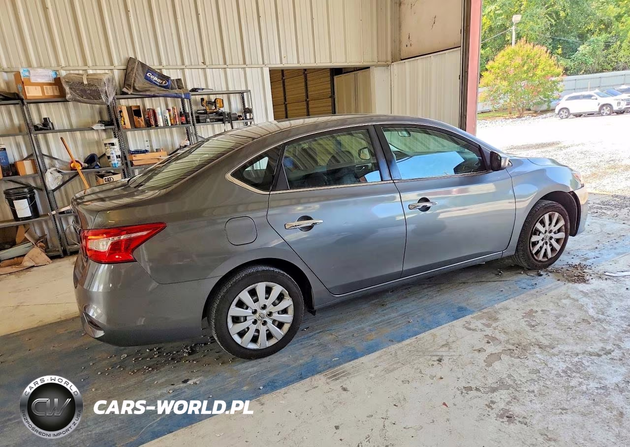 2018 Nissan Sentra S VIN:3N1AB7AP1JY250523 - 3
