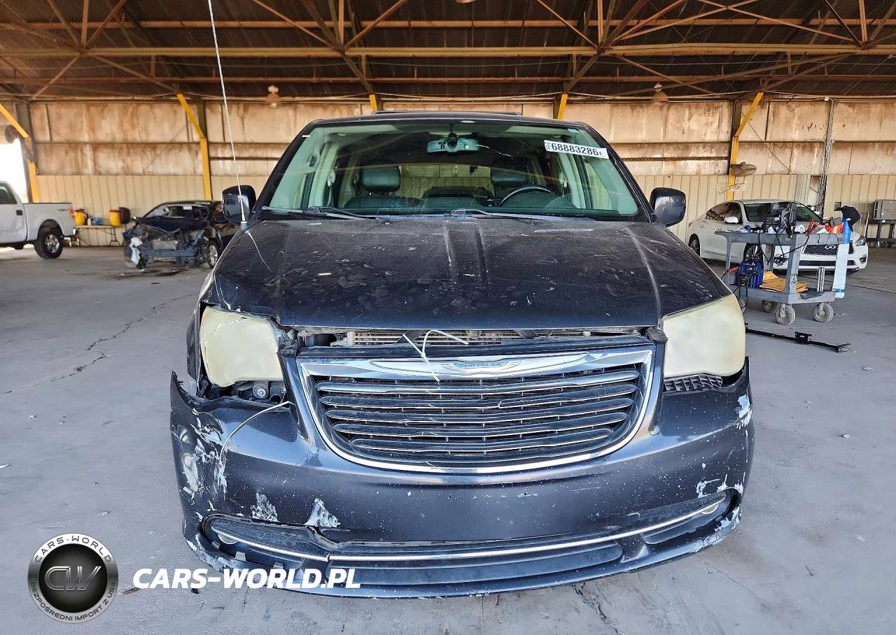 2012 Chrysler Town & Country Touring VIN:2C4RC1BG1CR259217 - 5