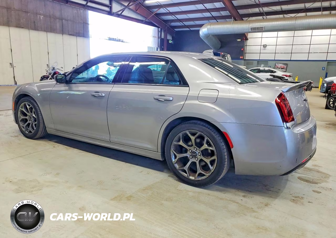 2018 Chrysler 300 S VIN:2C3CCABG1JH266794 - 2