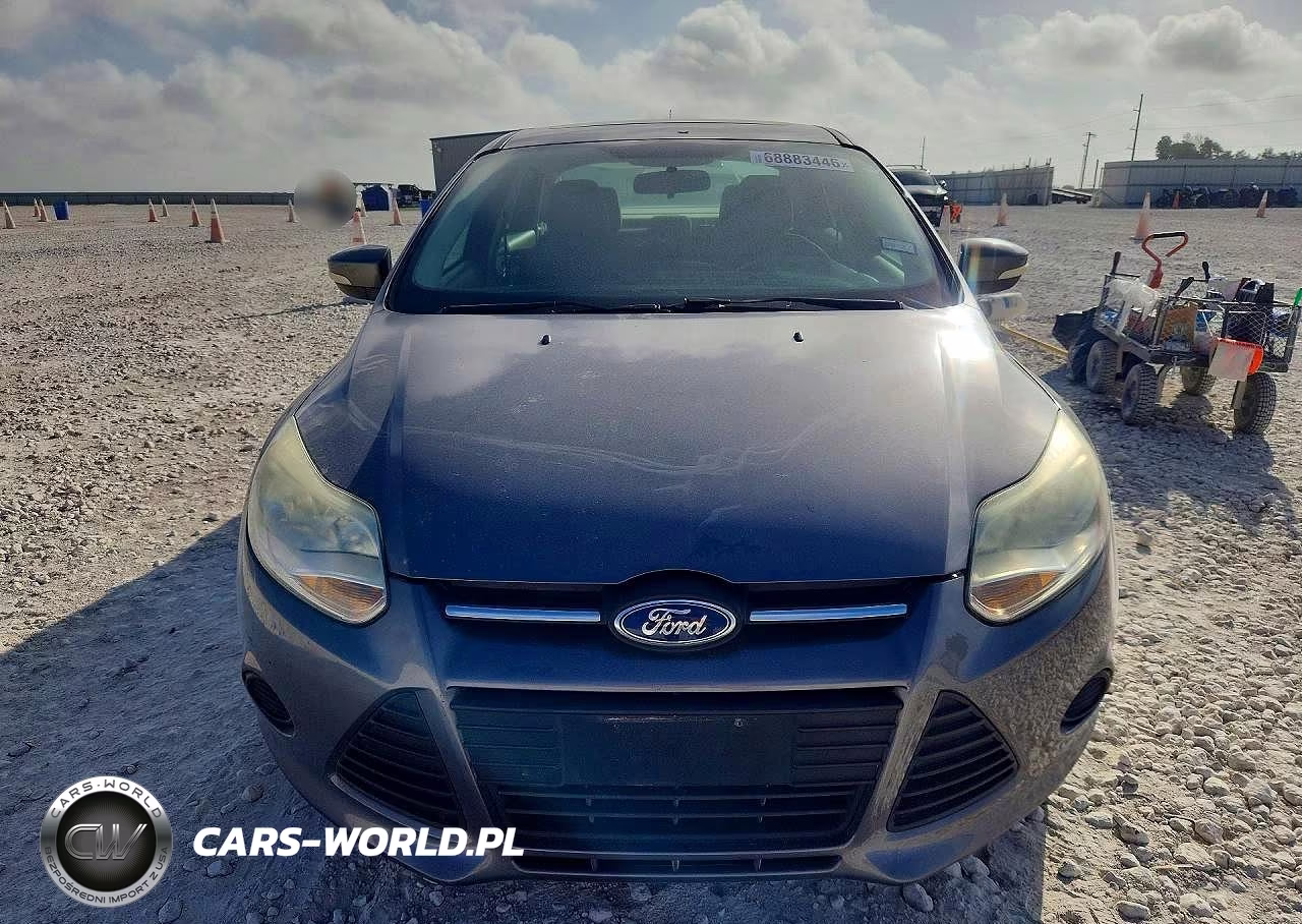 2014 Ford Focus Se VIN:1FADP3F28EL344954 - 5