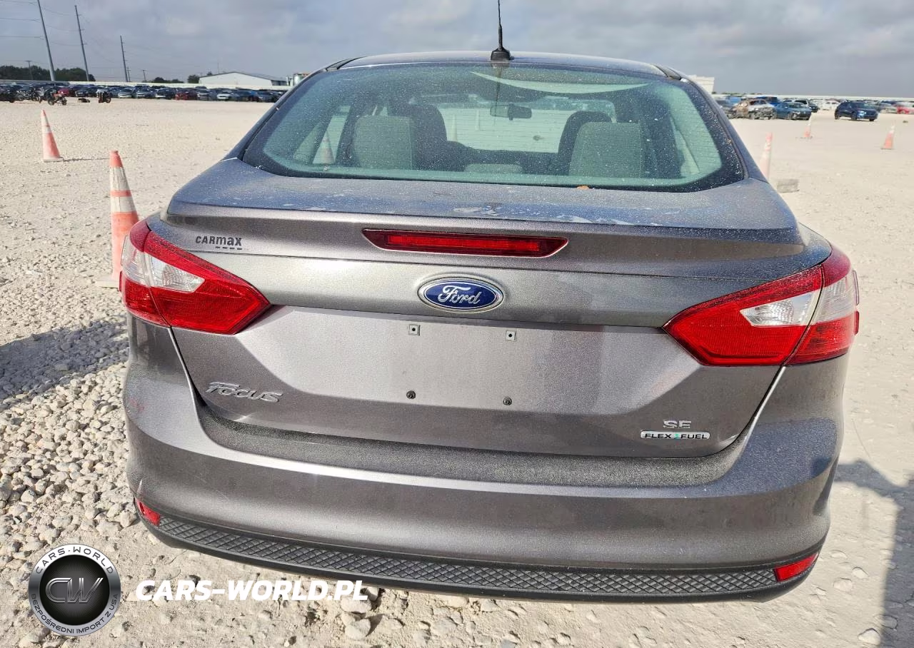 2014 Ford Focus Se VIN:1FADP3F28EL344954 - 6
