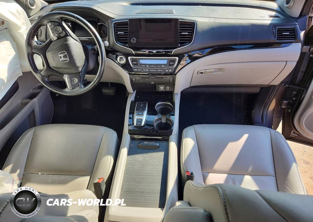 2019 Honda Pilot Touring VIN:5FNYF5H93KB020944 - 8
