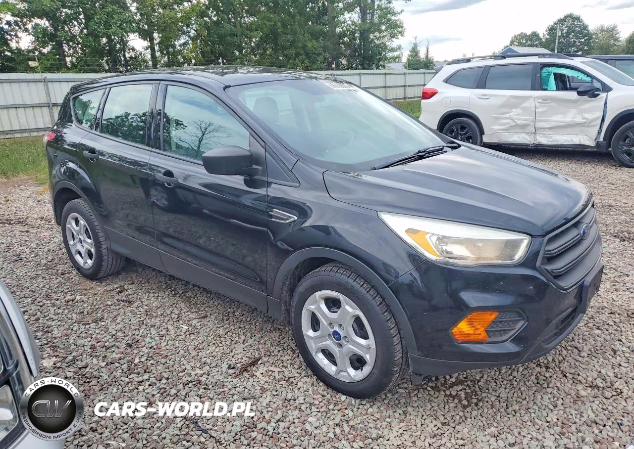 2017 Ford Escape S VIN:1FMCU0F79HUE28610 - 4
