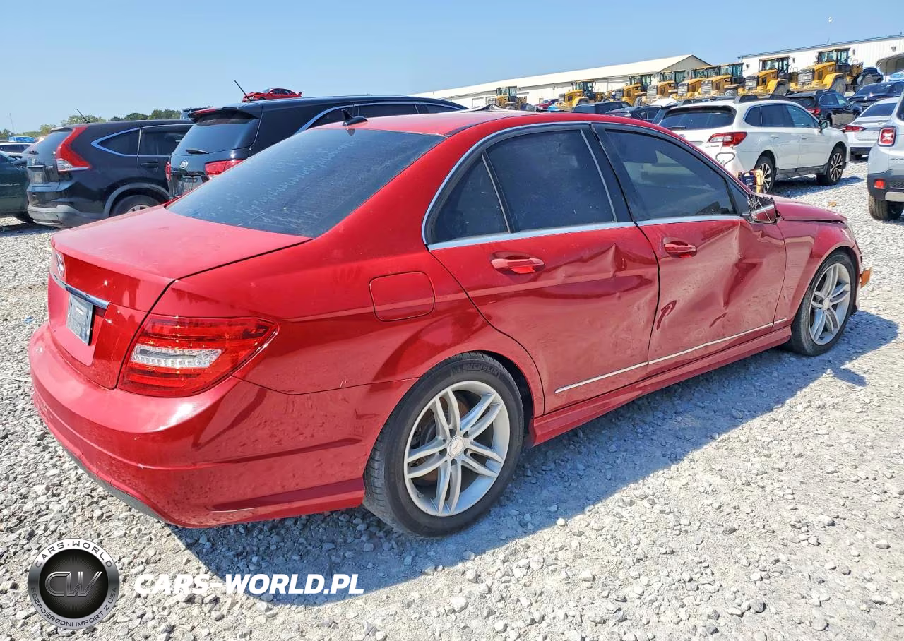 2013 Mercedes-Benz C 250 VIN:WDDGF4HB2DR266427 - 3