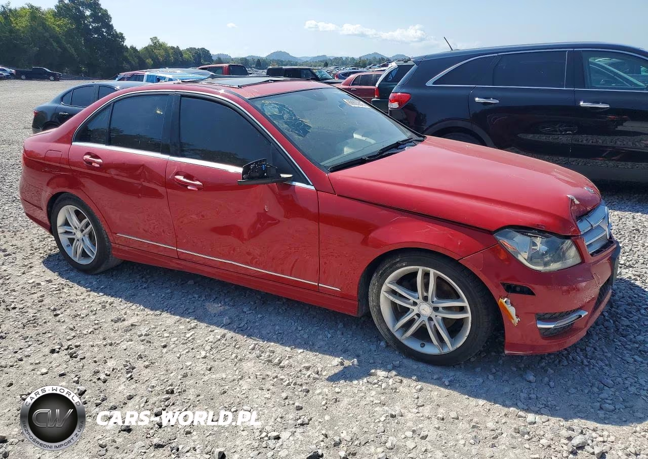 2013 Mercedes-Benz C 250 VIN:WDDGF4HB2DR266427 - 4